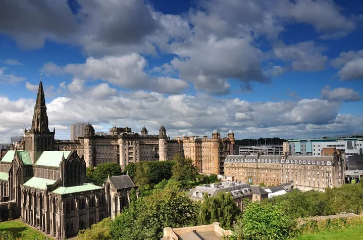 Get weed in Glasgow - vibrant city guide header