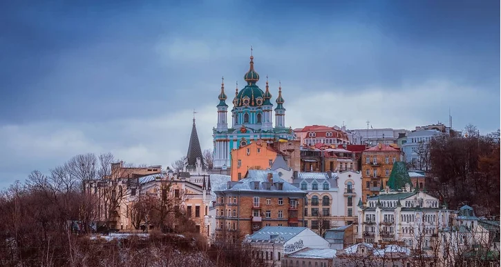 Get Weed in Kiev - Cannabis travel guide header image showing Kiev skyline with subtle cannabis theme