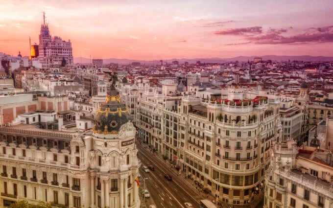How to get weed in Madrid - Cannabis social clubs guide header