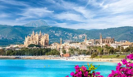 Weed in Palma - Cannabis travel guide header for Palma de Mallorca